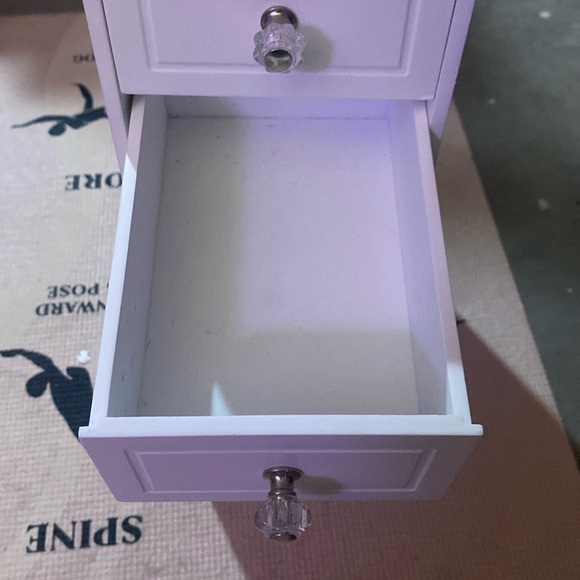 Storage container - Picture 2 of 5